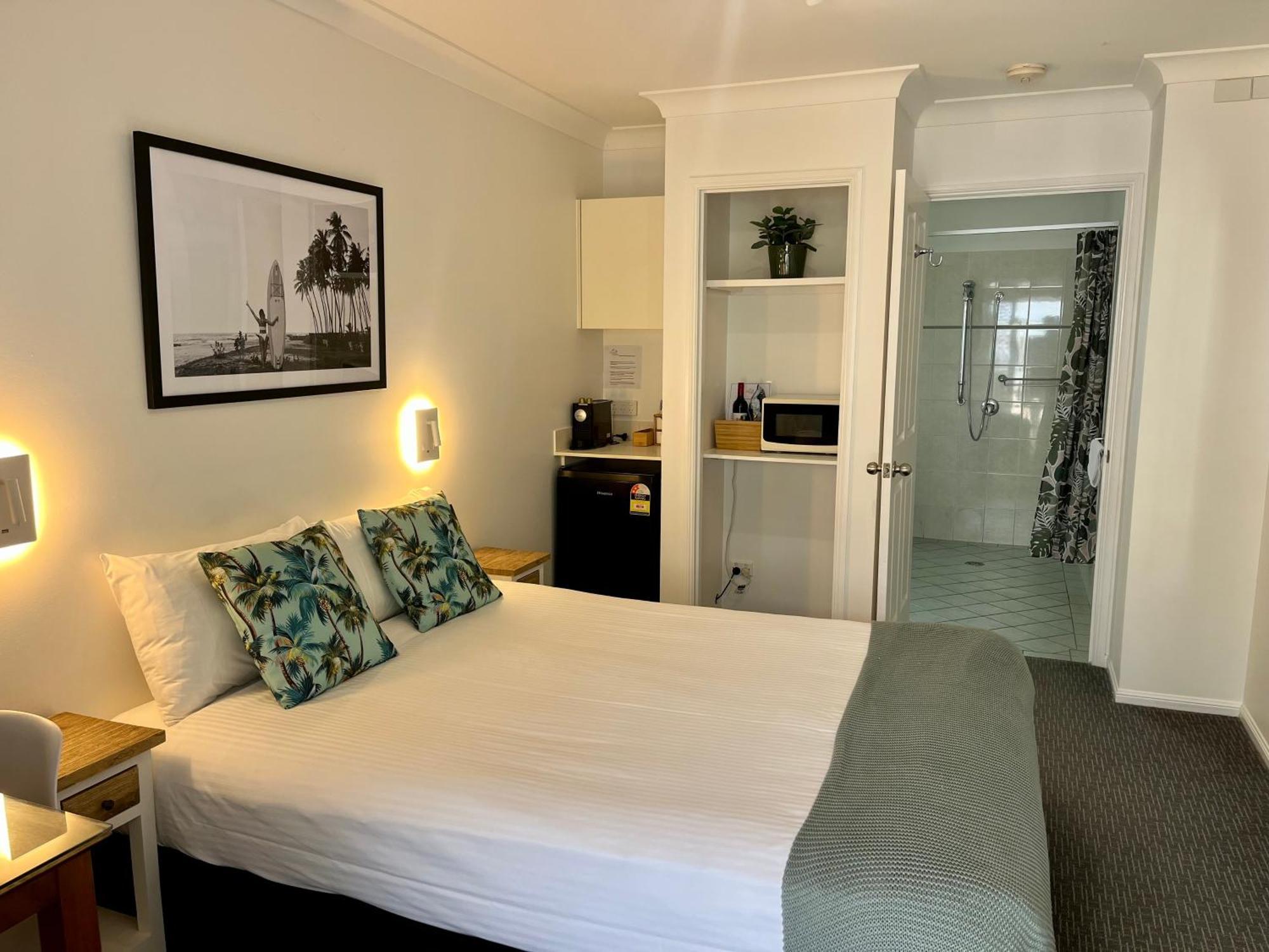 The Carmel Yamba Motel Bagian luar foto