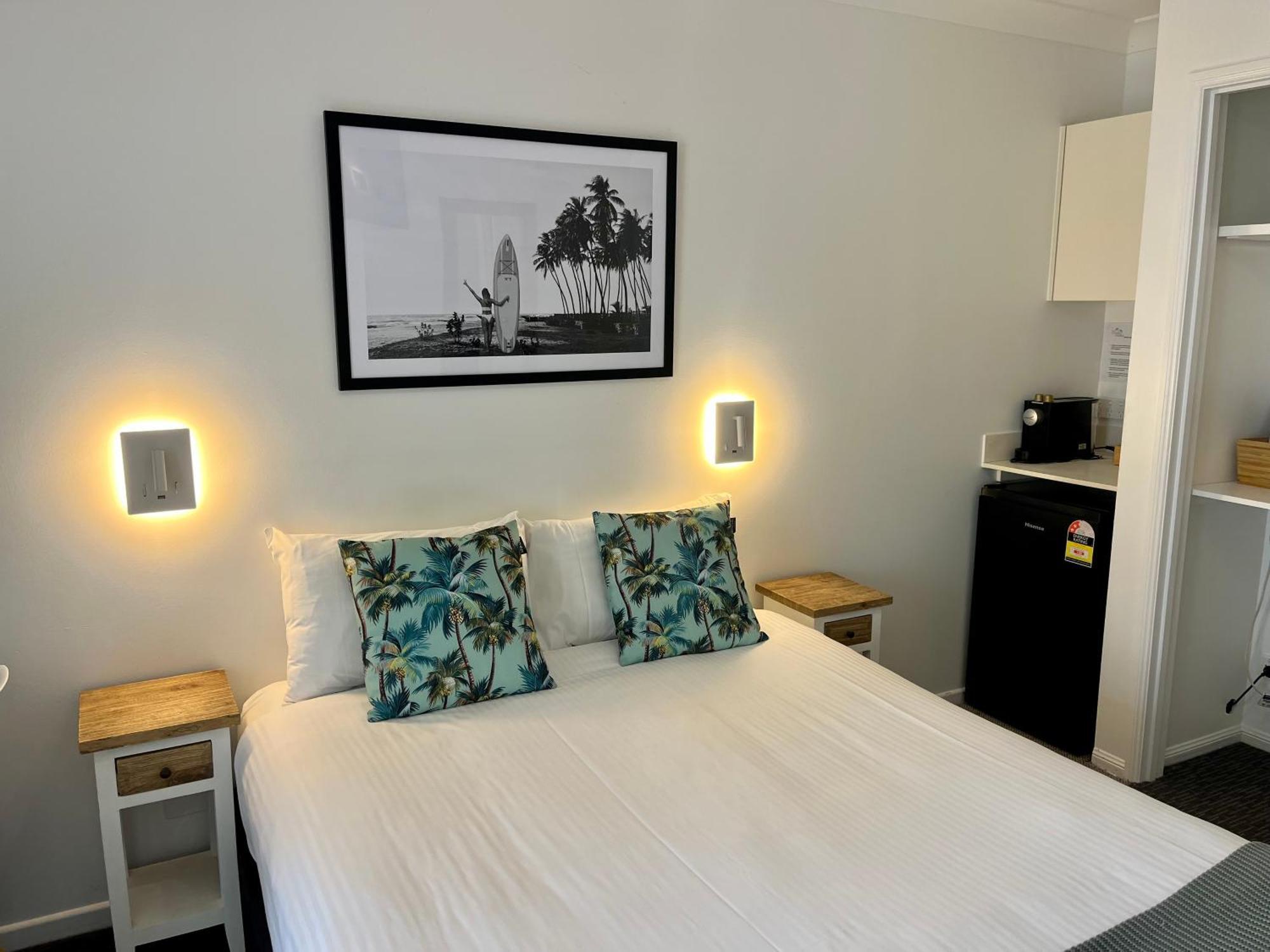 The Carmel Yamba Motel Bagian luar foto